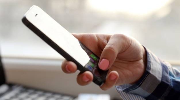 5-Shocking-Ways-Smartphones-Affect-Your-Health-Well-Being