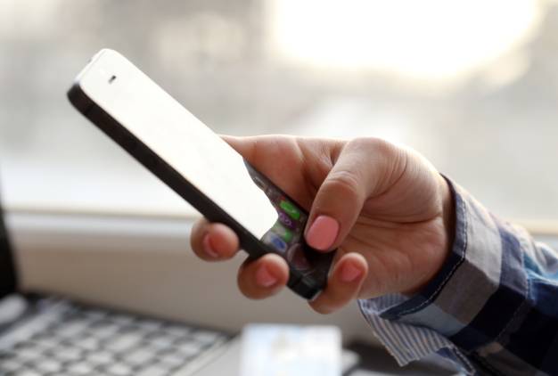 5-Shocking-Ways-Smartphones-Affect-Your-Health-Well-Being