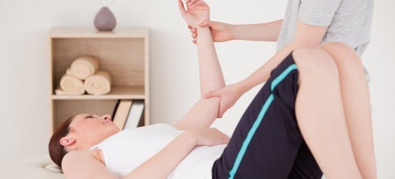 Tennis-Elbow-Treatment (2)