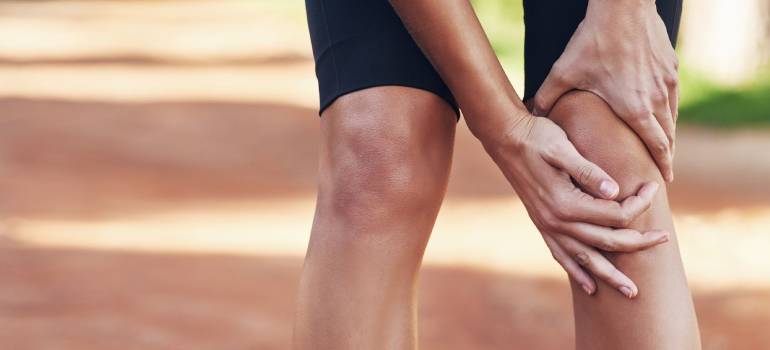 HOW TO GET RID OF STIFFNESS IN THE KNEE