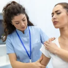 frozen-shoulder-physiotherapy-session-with-therapist
