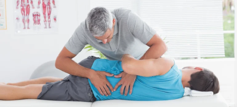 physiotherapy-for-lower-back-pain-session
