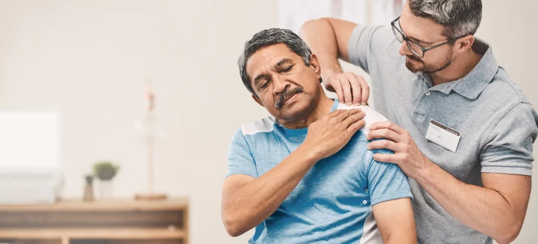 physiotherapist-providing-cervical-physio-treatment