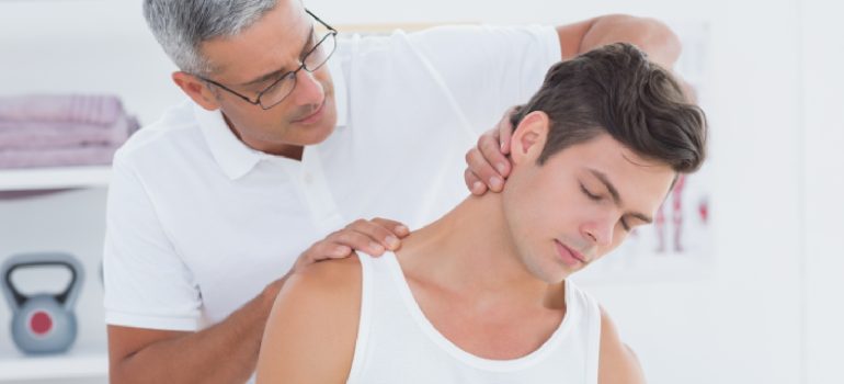 neck-physio-guiding-a-patient-through-cervical-ke-liye-physiotherapy-chin-tuck-exercise