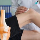 diagram-showing-the-preparation-of-prp-and-its-application-in-treating-knee-arthritis