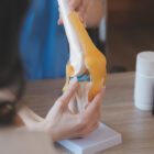 diagram-showing-how-movement-stimulates-synovial-fluid-in-a-joint